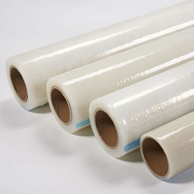 Bom preço. Película protetora de PE resistente aos raios UV, sem resíduos, com adesivo à base de borracha para embalagens industriais on-line